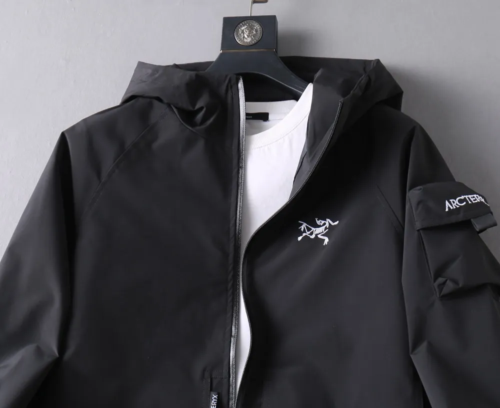 Same Style， ， 2026 New Arrival ， Original Premium Breathable ， ， ， Quality。 ， Sizes：M～3XL，